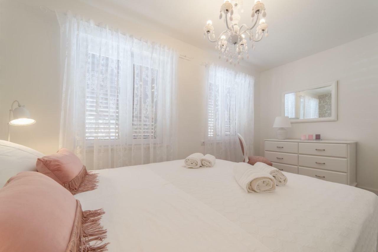 Mary Ann Apartment 2 Cavtat Bagian luar foto